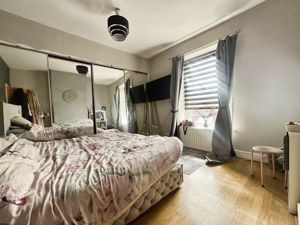 Bedroom 1 - click for photo gallery